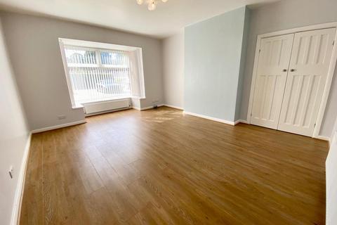 1 bedroom apartment to rent, Marsh Grove Road, Marsh, Huddersfield