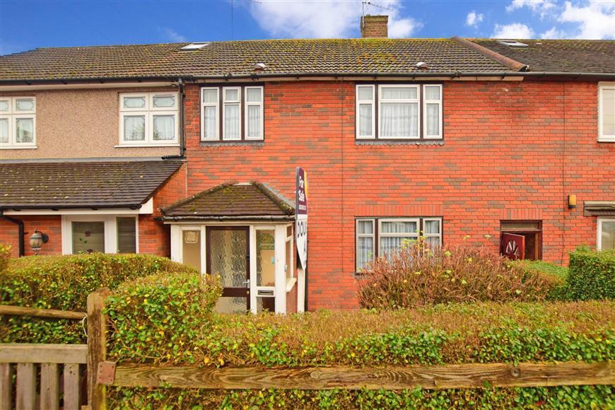 Burrow Road, Chigwell, Essex 3 bed terraced house