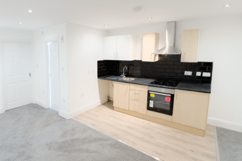 1 bedroom flat to rent, Flat 2, Harehills Lane, Harehills, Leeds, LS9 6HJ