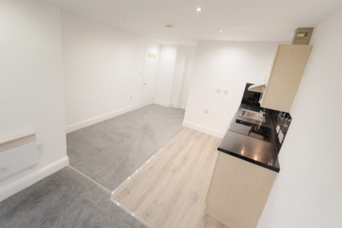 1 bedroom flat to rent, Flat 2, Harehills Lane, Harehills, Leeds, LS9 6HJ