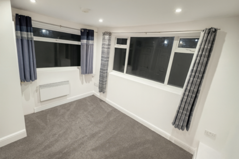 1 bedroom flat to rent, Flat 2, Harehills Lane, Harehills, Leeds, LS9 6HJ