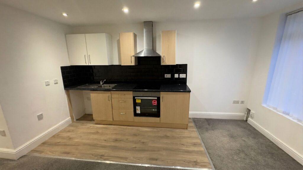 Apartment in LEEDS - View 5