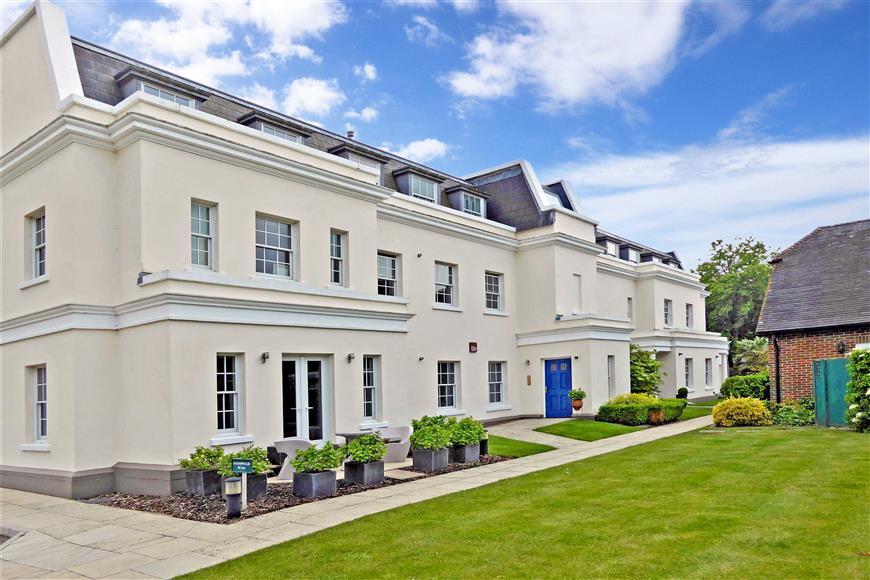 Tortington Manor, Ford Lane, Tortington, Arundel, West Sussex 2 bed