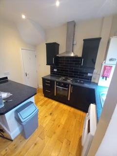 undefined, 4 Pennington Grove, Woodhouse, Leeds, LS6 2JL