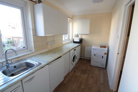 4 bedroom maisonette to rent, Lewes Road