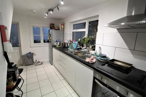 3 bedroom terraced house to rent, Viaduct Road, City Centre, Brighton, BN1