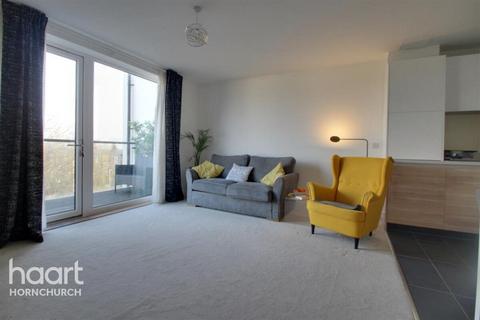 1 bedroom apartment to rent, Blackthorn House - Kings Park - RM3