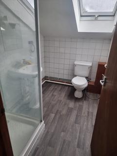 Studio to rent, LUTON, LU4