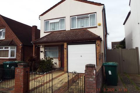 3 bedroom house share to rent - Warwick Rd, Ashford TW15