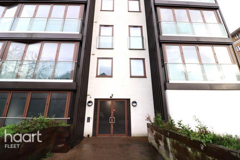 undefined, Farnborough Road, Farnborough