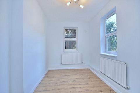 1 bedroom flat to rent, Hither Green Lane, London, SE13