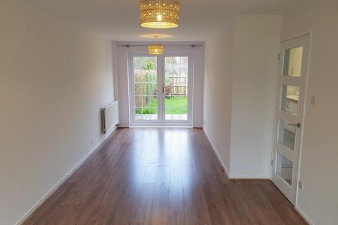 3 bedroom semi-detached house to rent, Coates Close, Basingstoke RG22