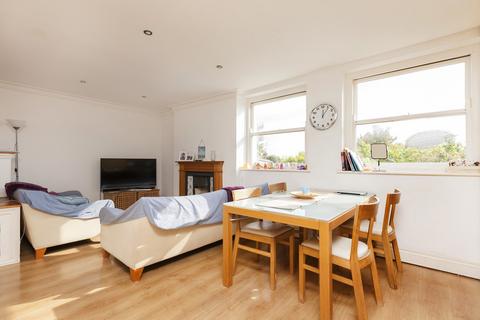 2 bedroom flat to rent - Mount Nod Road, Streatham, SW16