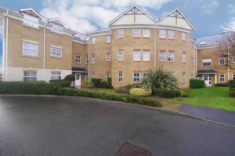 2 bedroom ground floor flat to rent, Arklay Close, Hillingdon UB8