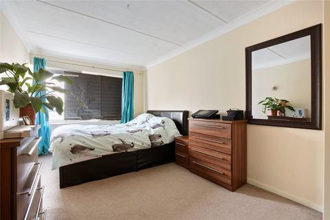 2 bedroom apartment to rent, Ashleigh Court, Solomons Hill, Rickmansworth, Hertfordshire, WD3