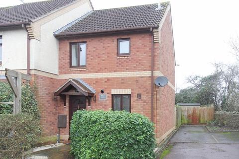 2 bedroom end of terrace house to rent, Hawthorn Crescent, Yatton