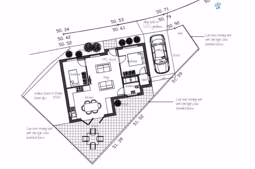 Highgate Road, Sileby, LE12 2 bed property with land £65,000