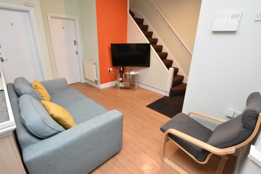 Charlotte Road, Stirchley 5 bed terraced house £1,840 pcm (£425 pw)