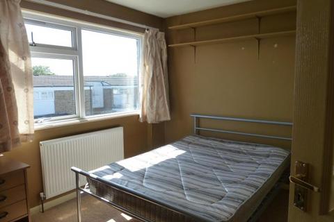 4 bedroom house share to rent, Bawden Close