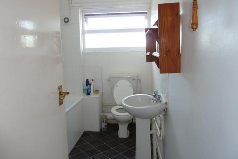 4 bedroom house share to rent, Downs Road