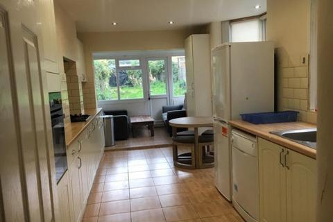 5 bedroom house share to rent - FAIRFAX ROAD