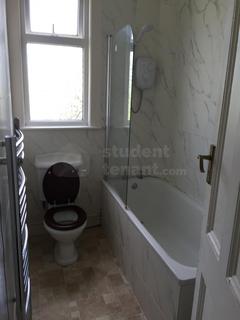 4 bedroom house share to rent - Broadfield Road