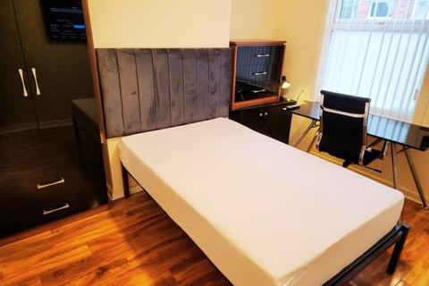 4 bedroom house share to rent, Hastings Street