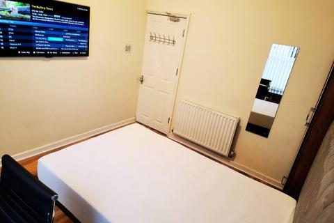 4 bedroom house share to rent, Hastings Street