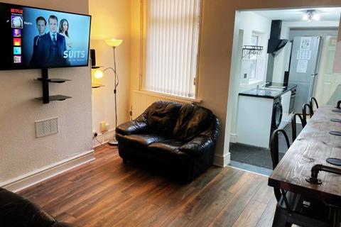 4 bedroom house share to rent, George Street