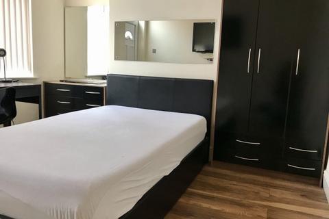 6 bedroom house share to rent, Oxford Street