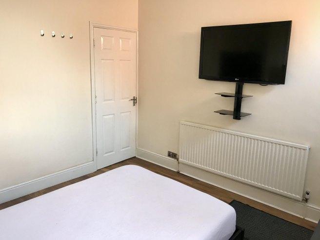 Oxford-street-le11-5dr-920405