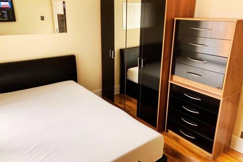 6 bedroom house share to rent, Oxford Street