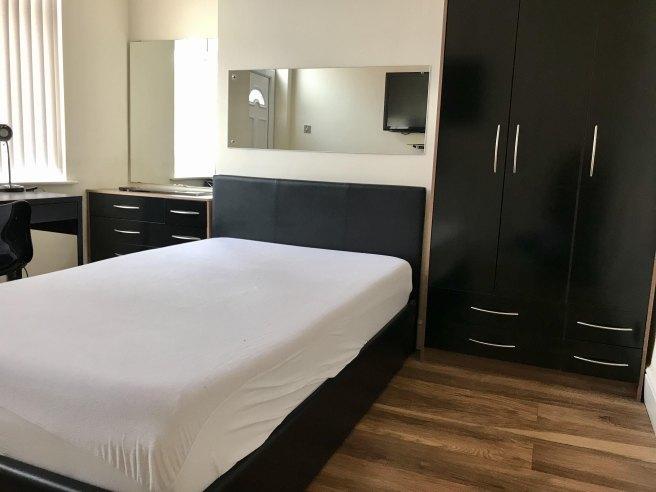 Oxford-street-le11-5dr-961869