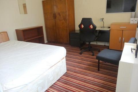 4 bedroom house share to rent, John Rous Avenue