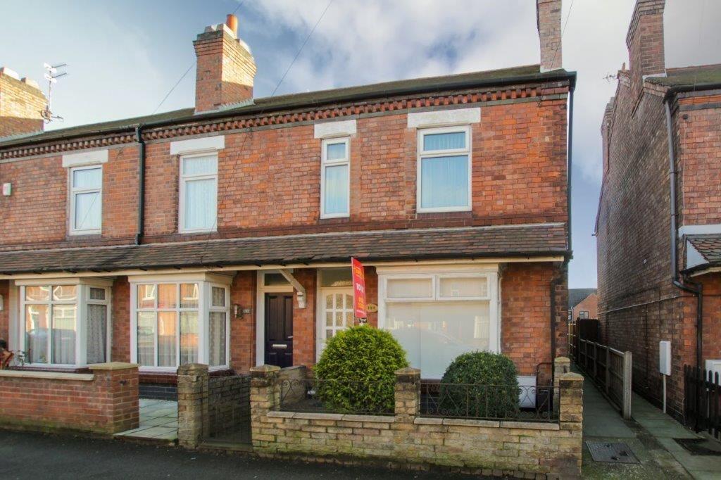 Calais Road, BurtononTrent, Staffordshire, DE13 0UW 5 bed property