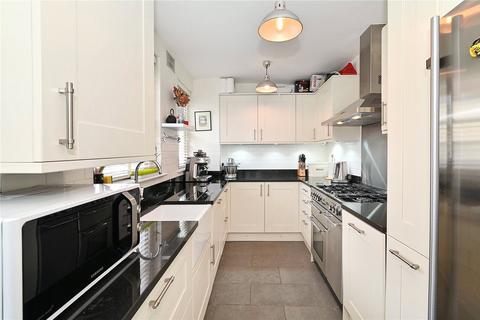 2 bedroom terraced house to rent - Manchester Grove, London