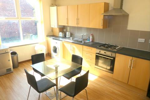 4 bedroom apartment to rent, Parsonage Road, Withington