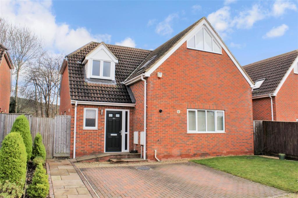 Grange Road, Tuffley, Gloucester 3 bed detached house £300,000