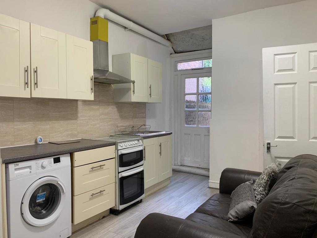 Apartment in Manchester, Greater Manchester - View 4