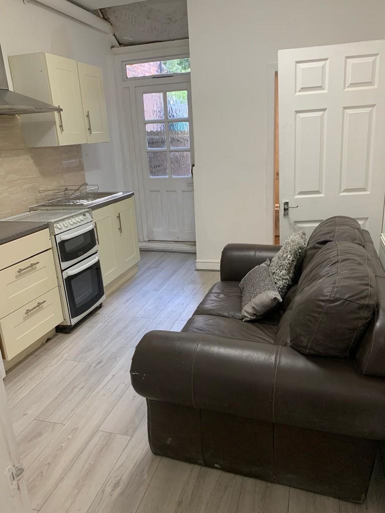 Apartment in Manchester, Greater Manchester - View 5