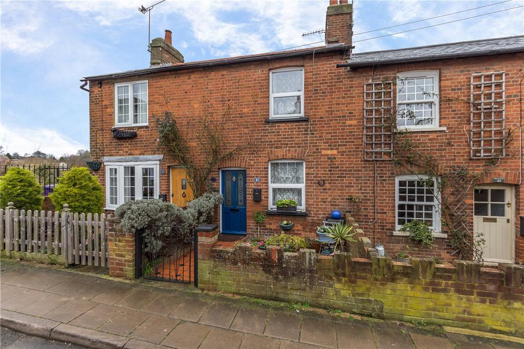 New Town, Codicote, Hitchin, Hertfordshire 2 bed terraced house £320,000