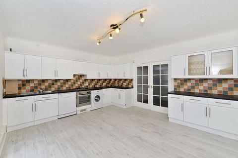 4 bedroom terraced house to rent, Loudoun Road, St John's Wood, London, NW8