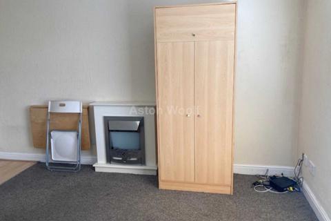 Studio to rent, Tavistock Court, Mansfield Road