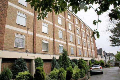 Studio to rent, Tavistock Court, Mansfield Road