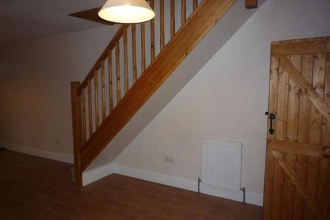 2 bedroom end of terrace house to rent, Myrtle Road, Ipswich