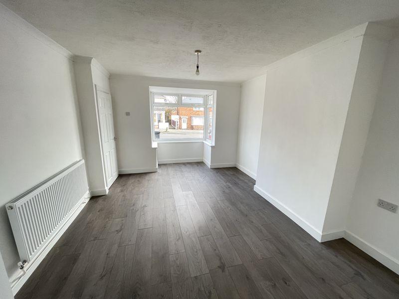 Parkeston Crescent, Kingstanding, Birmingham B44 0NU 3 bed terraced house £160,000