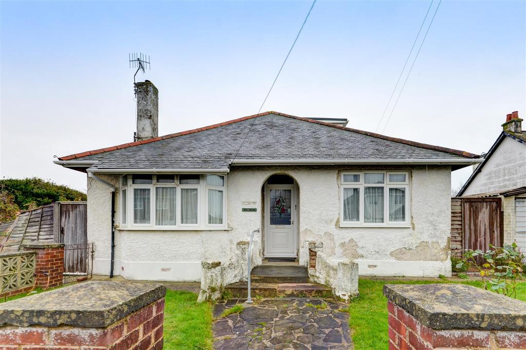 Kings Road, Lancing 4 bed chalet £325,000