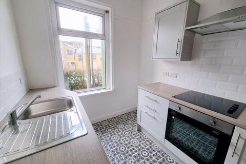 1 bedroom apartment to rent, Princes Avenue, Caerphilly CF83