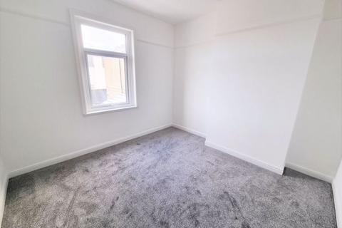 1 bedroom apartment to rent, Princes Avenue, Caerphilly CF83