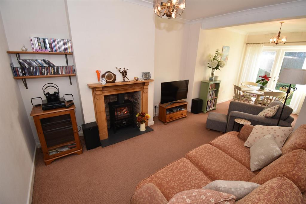 Bromford Road, Hodge Hill, Birmingham B36 8HR 3 bed semidetached house